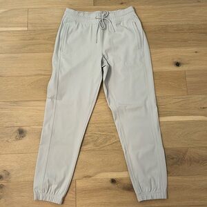 Aritzia TNA Action jogger